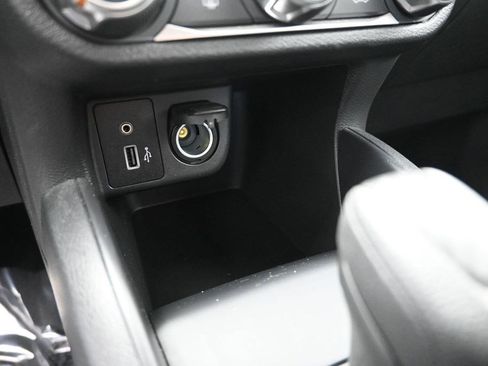 Used 2025 Nissan Versa S w/ Trunk Package FWD image 20