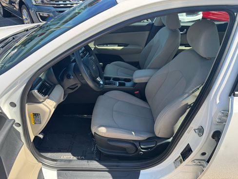 Used 2017 Kia Optima LX image 13