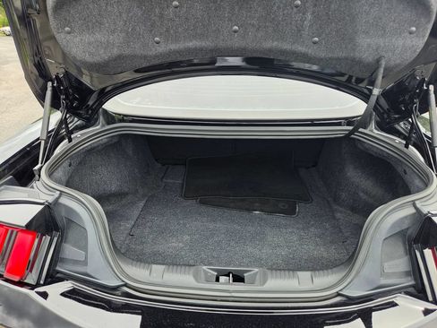 Used 2025 Ford Mustang Premium RWD image 17