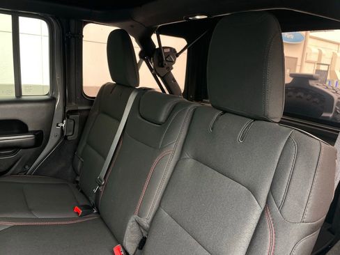 Used 2020 Jeep Wrangler Unlimited Rubicon image 41