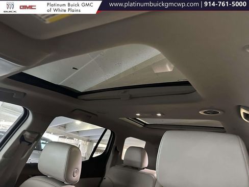 Used 2022 GMC Acadia SLT w/ Preferred Package image 34