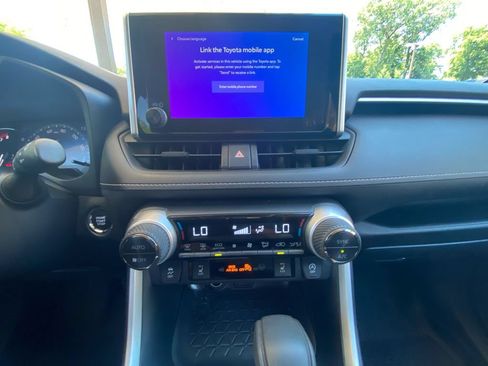 Used 2023 Toyota RAV4 XLE w/ XLE Grade Weather Package AWD/4WD image 21