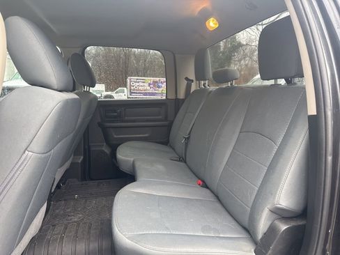 Used 2018 RAM 1500 Express w/ Express Value Package image 9
