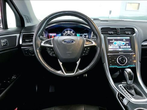 Used 2015 Ford Fusion Titanium image 13