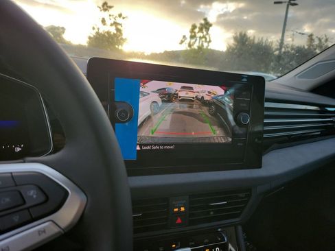 New 2025 Volkswagen Jetta SE image 11