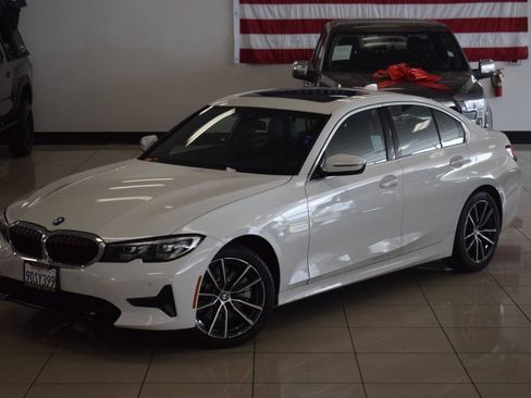 Used 2019 BMW 330i Sedan w/ Driving Assistance Package RWD image 14