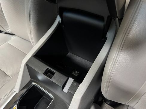 Used 2013 Honda Accord EX-L image 35