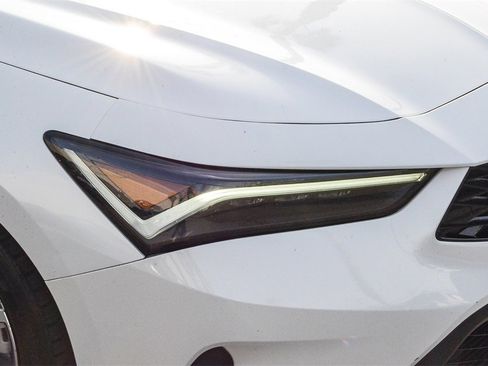 Used 2023 Acura Integra image 11