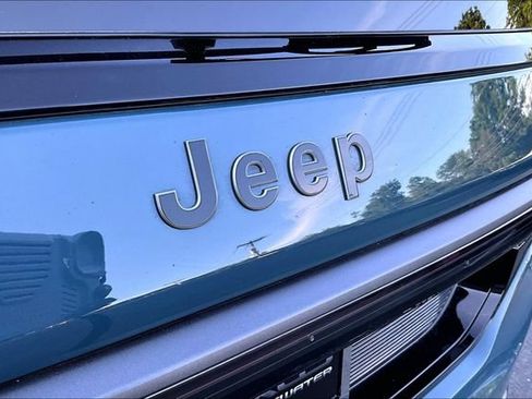 Used 2026 Jeep Grand Wagoneer Limited w/ Premium Group II AWD/4WD image 23