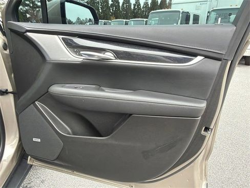 Used 2022 Cadillac XT5 Premium Luxury w/ LPO, Floor Liner Package image 14