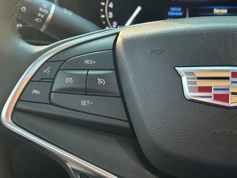 Used 2017 Cadillac XT5 Luxury w/ Driver Awareness Package image 36