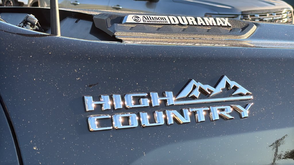 Used 2023 Chevrolet Silverado 3500 High Country AWD/4WD image 31