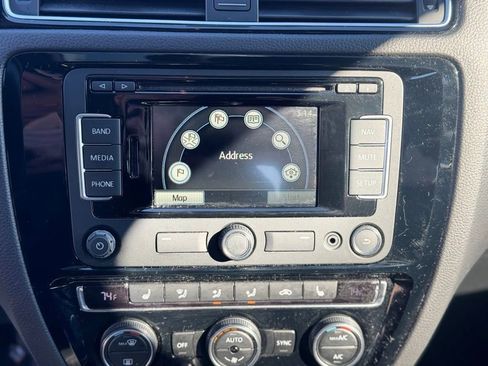Used 2015 Volkswagen Jetta GLI SEL FWD image 19