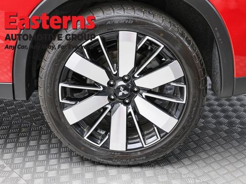 Used 2025 Mitsubishi Outlander SE AWD/4WD image 8