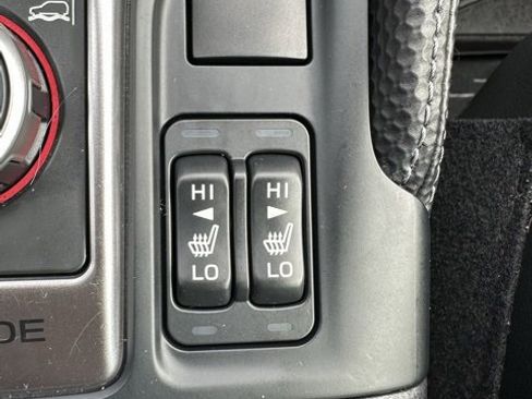 Used 2022 Subaru Forester Touring image 14