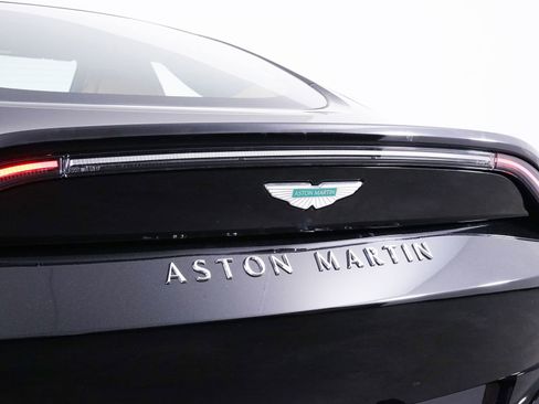 New 2026 Aston Martin V8 Vantage Base image 29