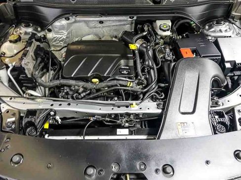 Used 2024 Chevrolet Trax LS FWD image 30