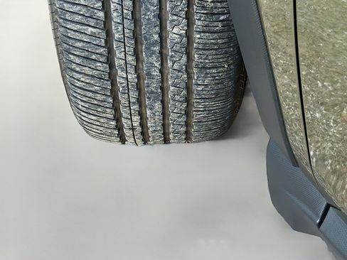 Certified 2025 Subaru Ascent Bronze Edition w/ Onyx Package image 44