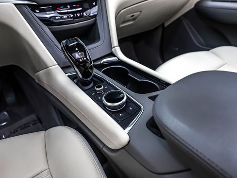 Used 2021 Cadillac XT5 Premium Luxury image 5