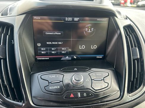 Used 2014 Ford Escape SE w/ Equipment Group 201A FWD image 17