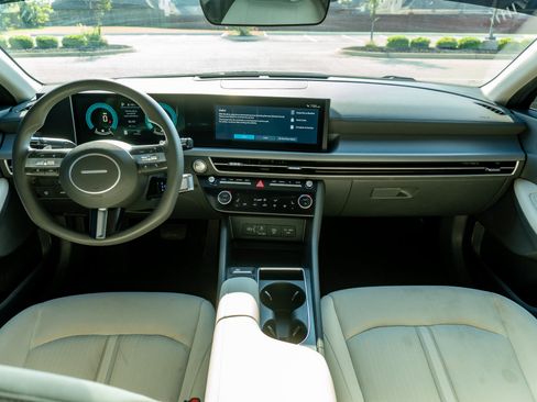 Used 2024 Hyundai Sonata SEL FWD image 19