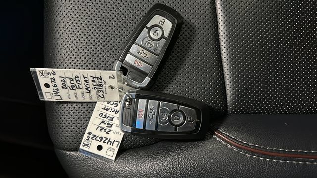 Used 2021 Ford F150 Lariat AWD/4WD image 43