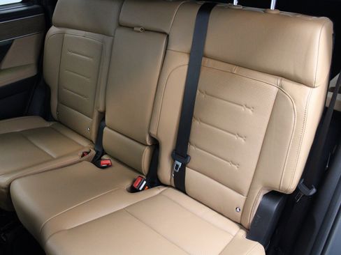 Used 2024 Hyundai Santa Fe Limited image 18