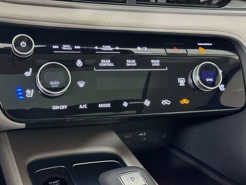 Used 2026 INFINITI QX60 Luxe w/ Cargo Package image 18