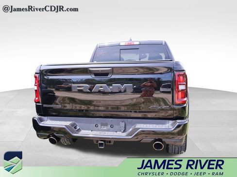 Used 2025 RAM 1500 Big Horn AWD/4WD image 17