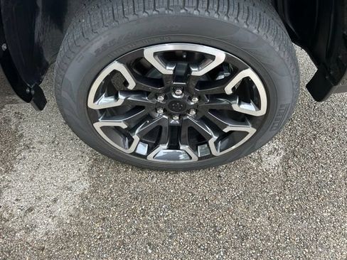 Used 2026 RAM 1500 Limited AWD/4WD image 19