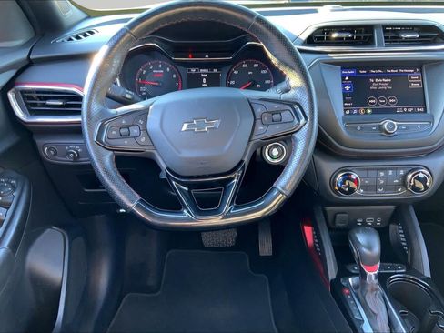 Used 2022 Chevrolet TrailBlazer RS FWD image 6