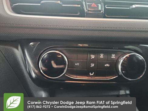 Used 2025 Chevrolet TrailBlazer LT AWD/4WD image 25