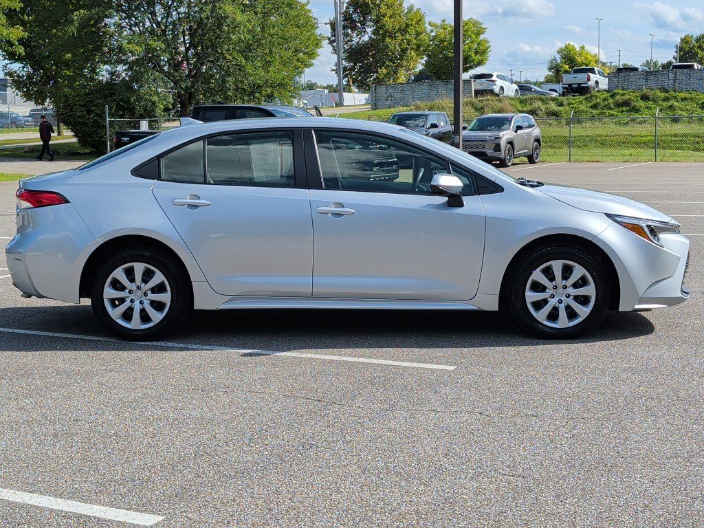 Certified 2026 Toyota Corolla LE FWD image 10