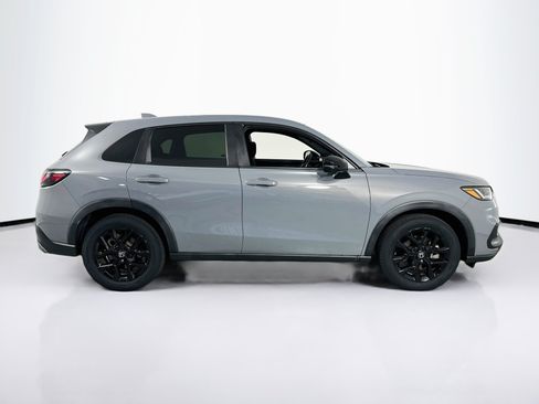 Used 2023 Honda HR-V Sport image 4