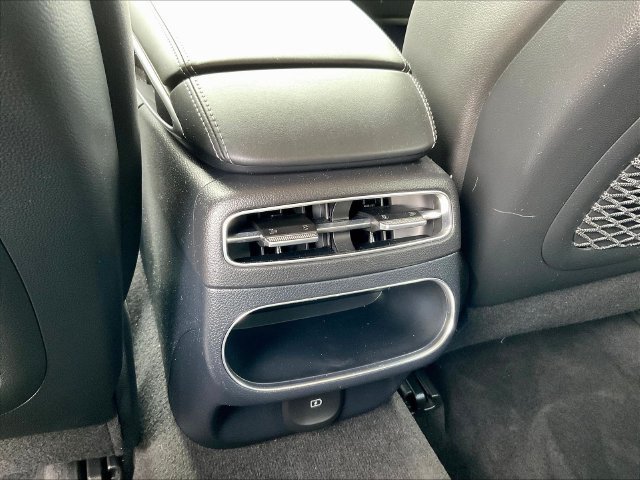 Used 2024 Genesis GV70 2.5T AWD/4WD image 12