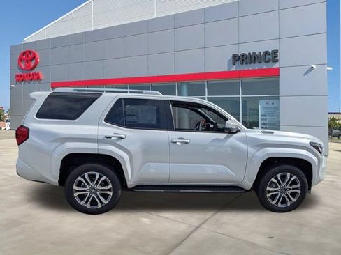 New 2026 Toyota 4Runner Limited AWD/4WD image 3