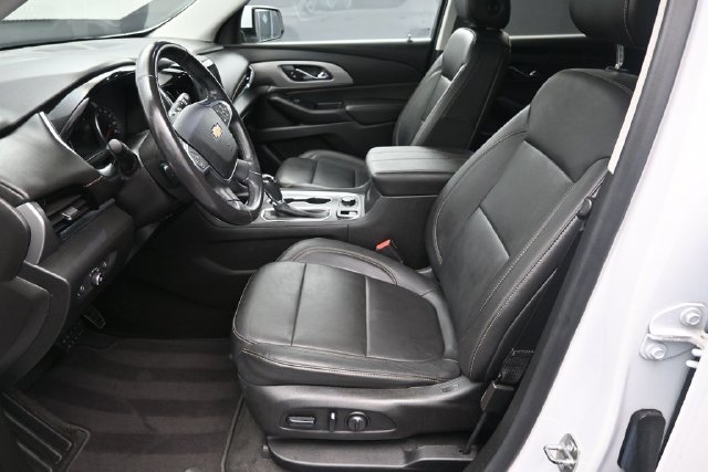 Used 2019 Chevrolet Traverse RS FWD image 19
