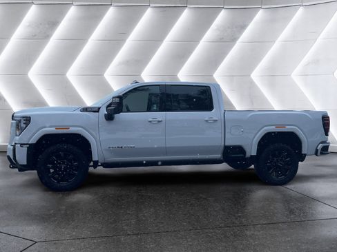 Certified 2025 GMC Sierra 3500 AT4 w/ AT4 Premium Plus Package image 3