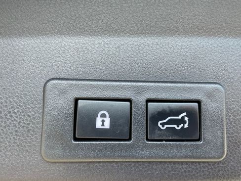 Used 2022 Subaru Ascent Limited w/ Technology Package image 14