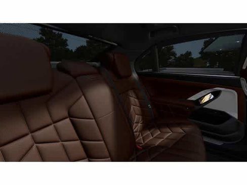 Used 2025 BMW i7 eDrive50 w/ M Sport Package image 29