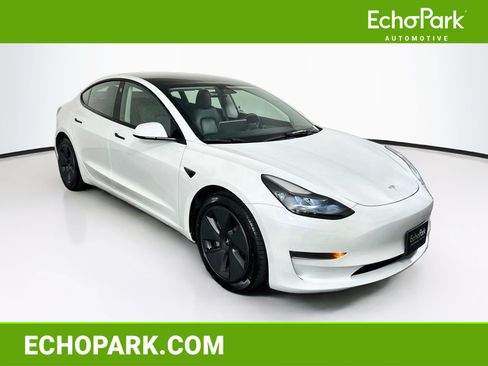Used 2023 Tesla Model 3 Standard Range RWD image 1