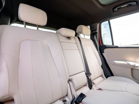 Used 2026 Mercedes-Benz GLB 250 4MATIC image 35