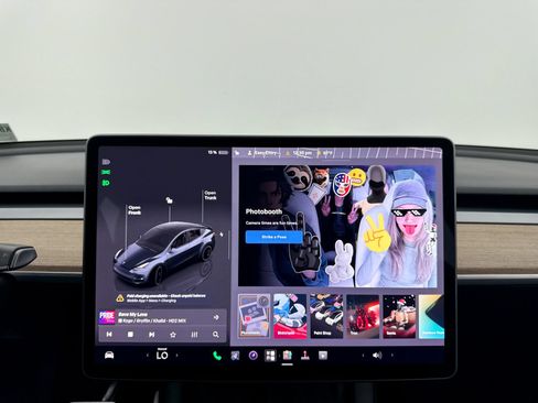 Used 2022 Tesla Model Y Performance AWD/4WD image 26