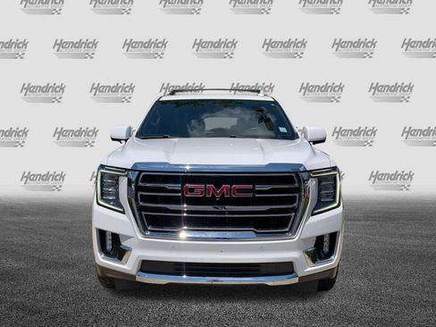 Used 2024 GMC Yukon XL SLT w/ SLT Luxury Package AWD/4WD image 3
