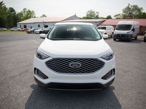 Used 2024 Ford Edge SEL image 8