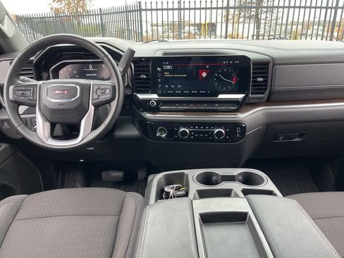 Used 2024 GMC Sierra 1500 Elevation image 15