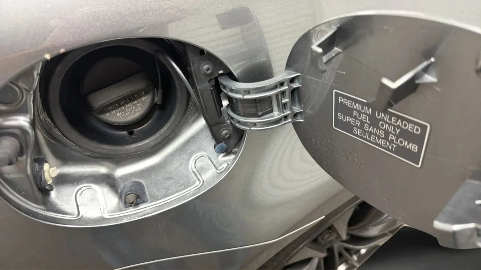 Used 2011 INFINITI G37 Journey w/ Premium Pkg RWD image 30