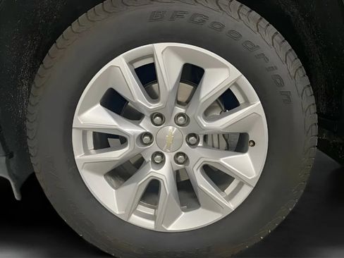 Used 2021 Chevrolet Silverado 1500 Custom RWD image 24