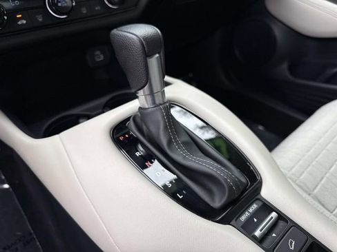 Used 2023 Honda HR-V LX image 28