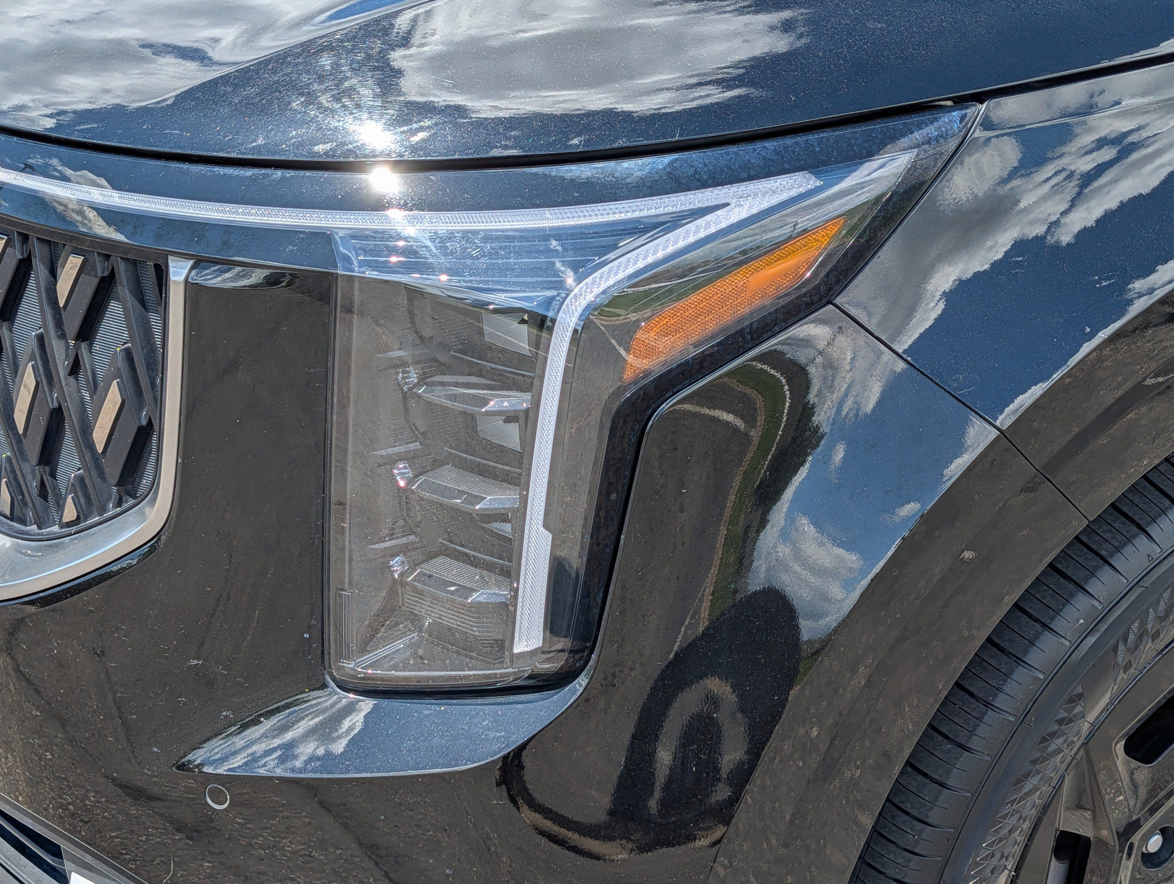 Certified 2025 Kia Carnival FWD image 16